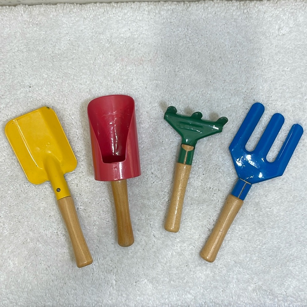 Kids Garden Tool Set - Picture 8 of 14
